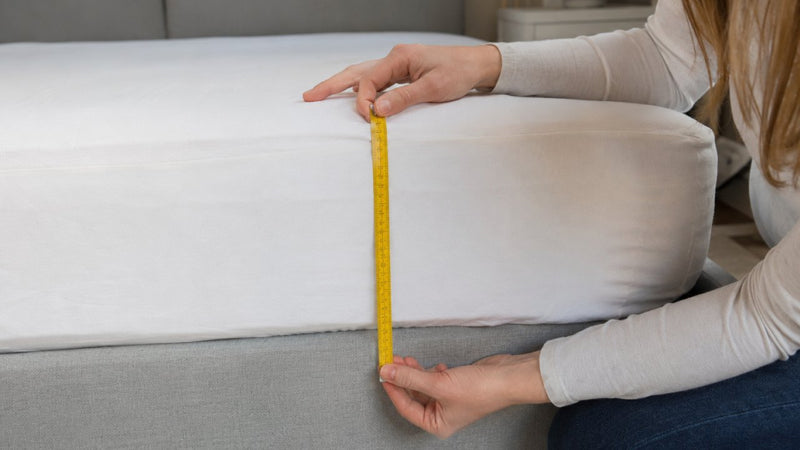 Steghöhe messen: So findest du das passende Spannbettlaken für dein Bett